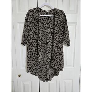 Lularoe small women's floral kimono